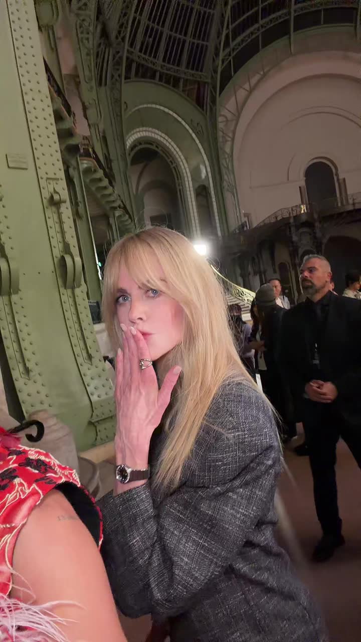chanelofficial